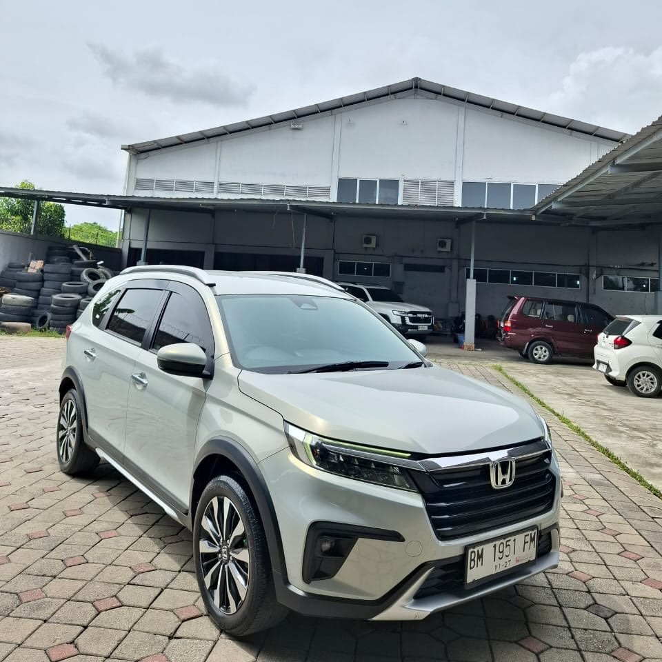 BRV 1.5 PRISTIGE CVT  