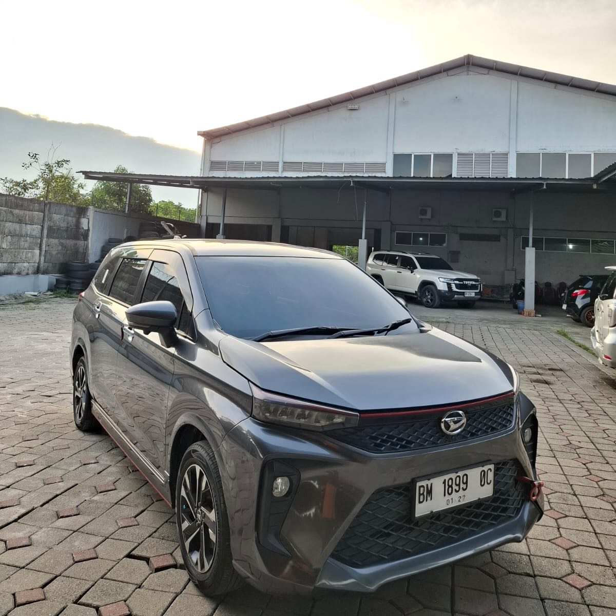 XENIA 1.5 R DELUXE MANUAL 